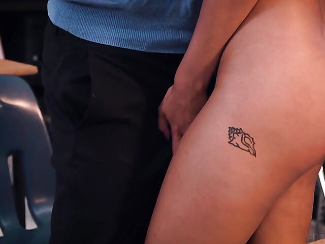 Shy teen Kiarra Kai gets banged in the middle of the classroom