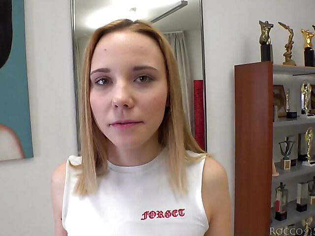 Hungarian teen Anna sucks Rocco POV