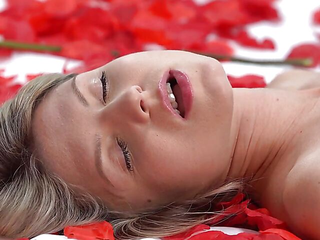 Romantic sex with skinny cute Gina Gerson