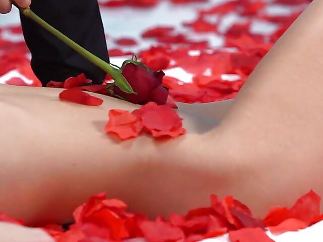 Romantic sex with skinny cute Gina Gerson