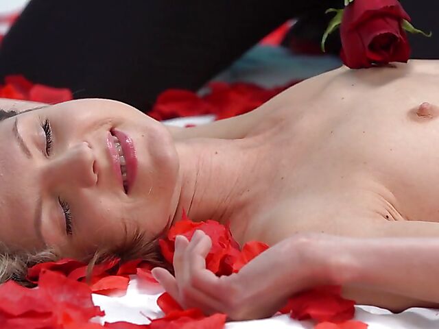 Romantic sex with skinny cute Gina Gerson