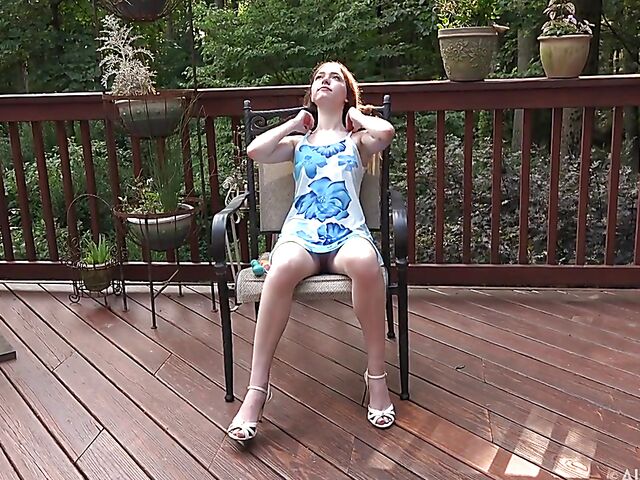 Teen Myra Glasford's outdoor masturbation with her new vibrator