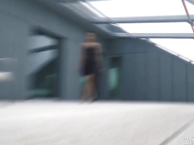 Perfect foot fetish anal with skinny beauty Alyssa Bounty