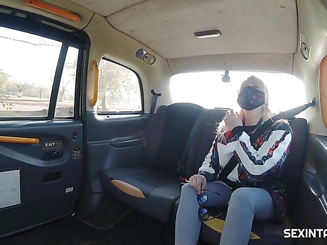 Backseat taxi sex with Czech MILF Brittany Bardot