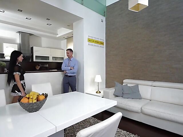 Petite MILF maid Sasha Rose anal service