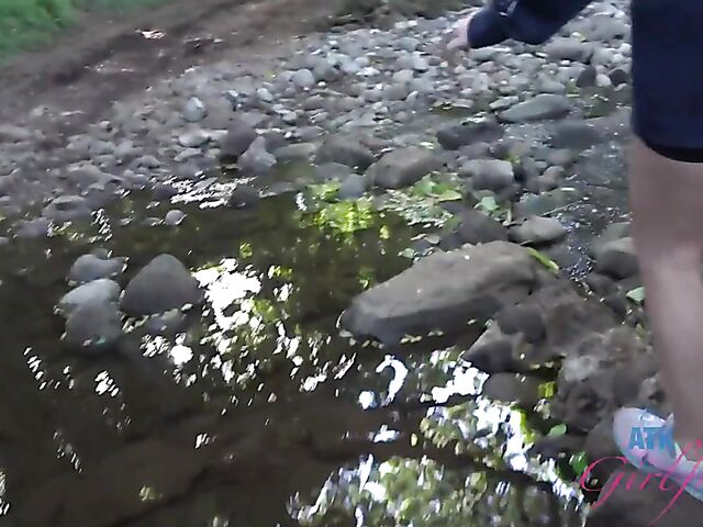 Shameless ATK girls pissing compilation to enjoy