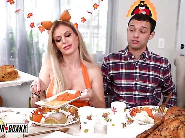 Family Thanksgiving cuckold threesome fantasy with Casca Akashova and Kali Roses
