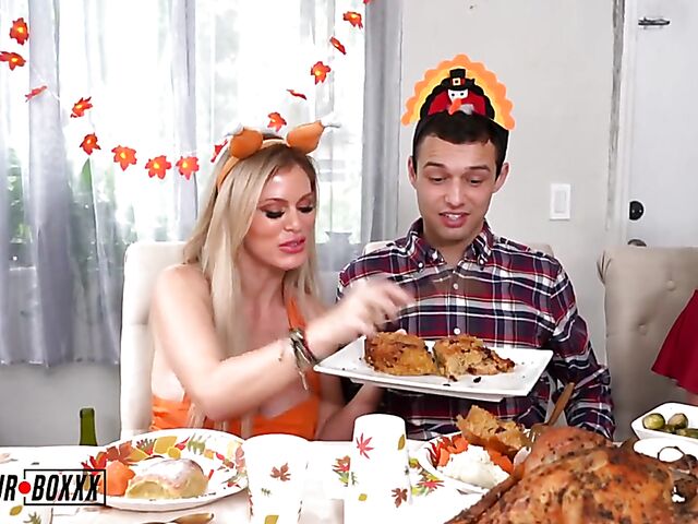Family Thanksgiving cuckold threesome fantasy with Casca Akashova and Kali Roses