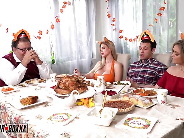 Family Thanksgiving cuckold threesome fantasy with Casca Akashova and Kali Roses