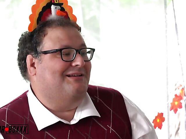 Family Thanksgiving cuckold threesome fantasy with Casca Akashova and Kali Roses