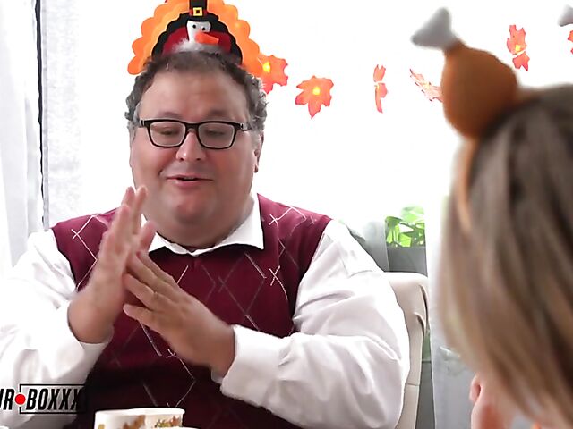 Family Thanksgiving cuckold threesome fantasy with Casca Akashova and Kali Roses