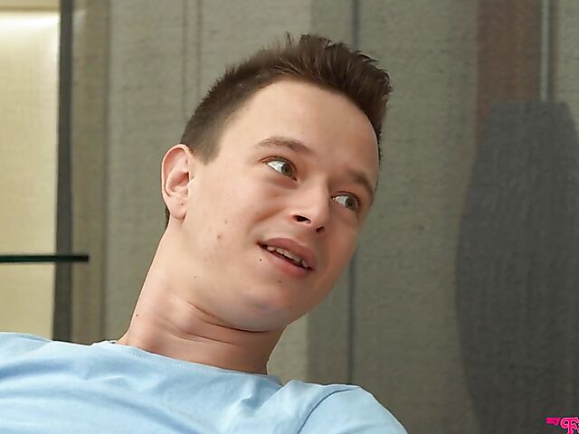 Lady Dee & Zazie Skymm - Hot threesome with stepbrother's girlfriend