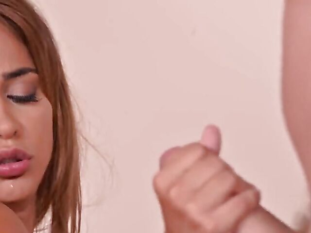 Hairy DP with amazing girl Ginebra Bellucci