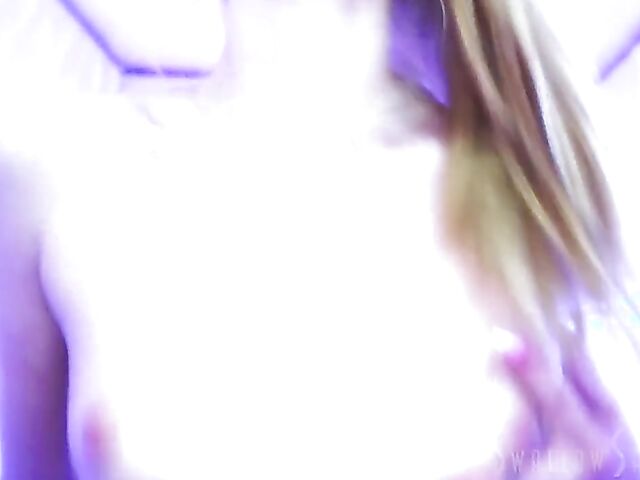 Beautiful POV with glamorous babes Malory Malibu and Jessie Saint