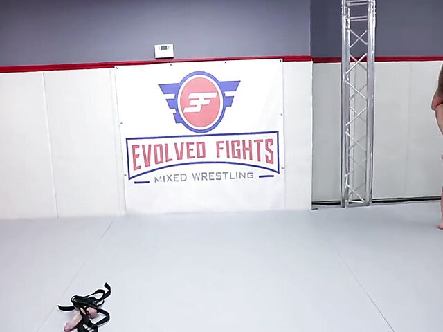 Savannah Fox Vs Jenevieve Hexxx - Lesbian fight and lezdom strapon session in the ring