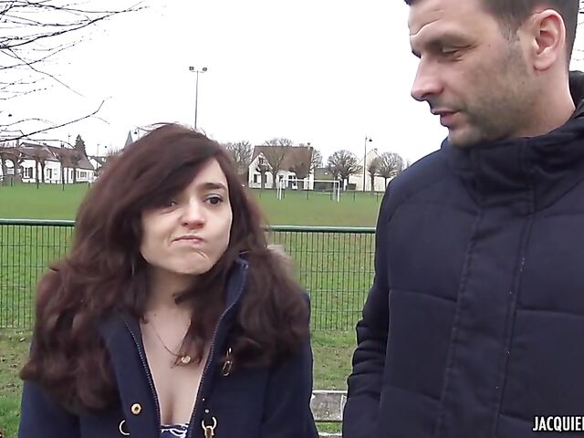 French anal with easy-going flasher Elena