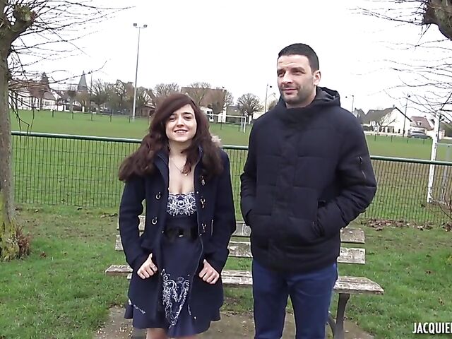 French anal with easy-going flasher Elena