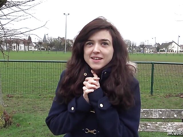 French anal with easy-going flasher Elena