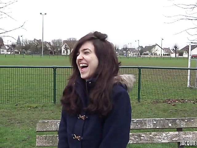 French anal with easy-going flasher Elena