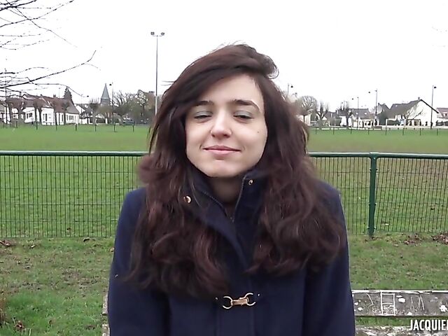 French anal with easy-going flasher Elena