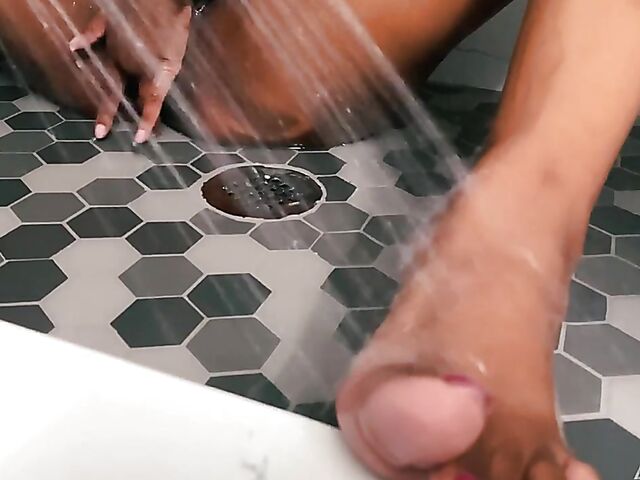 Mocha Menage - Ebony shower and water masturbation