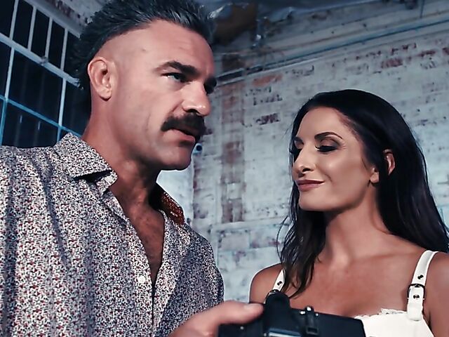 Silvia Saige - MILF anal photoshoot with Charles Dera