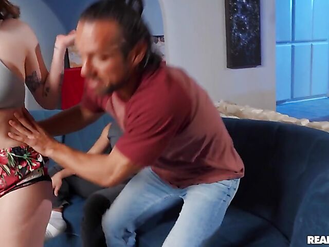 Blindfolded surprise for all-natural redhead Aria Kai