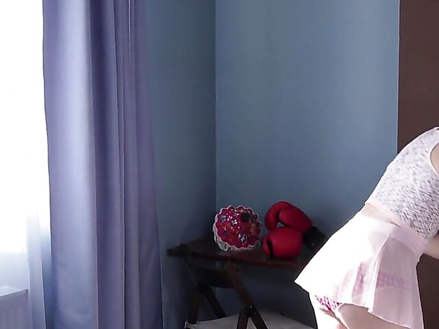 Lissa Fox - Redhead teen workout and masturbation at home