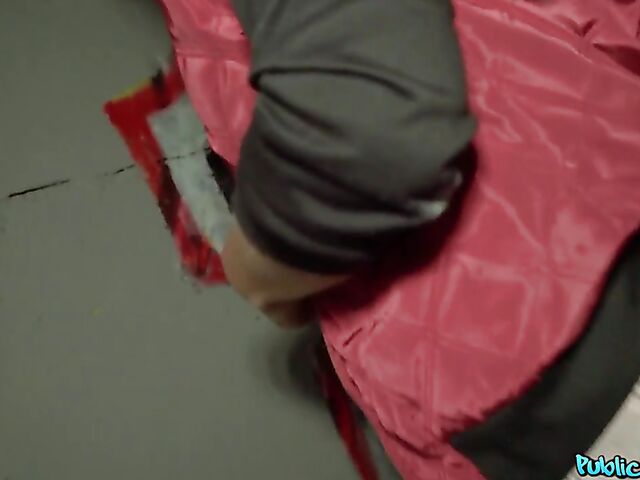 Sex for money under the bridge with Czech hottie Lenna Ross