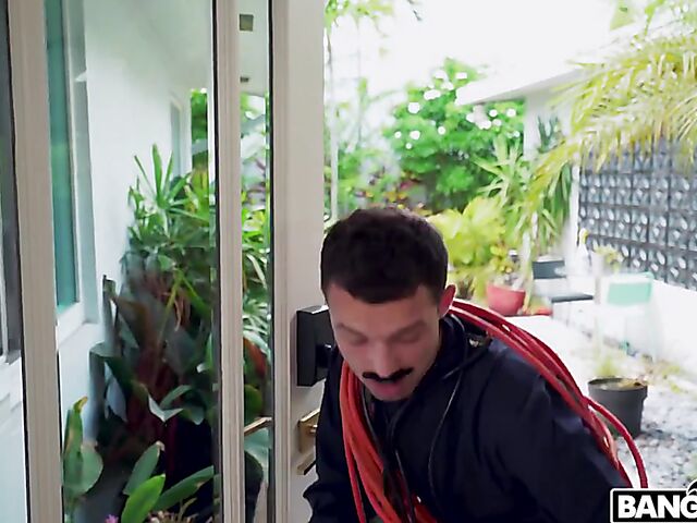 Big ass redhead Arietta Adams gets pounded by a cable guy