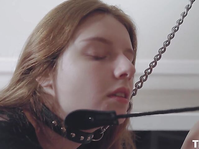 Submissive Sienna high heels masturbation