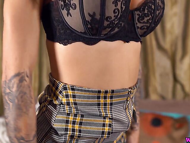 Masturbate to Miah S firm tits, she likes it!