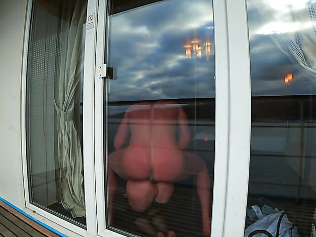 Mia Bandini - Hot couple anal with a view