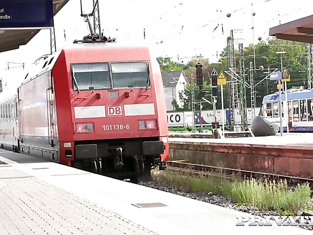 Daphne Klyde - Euro brunette anal and pussy squirt