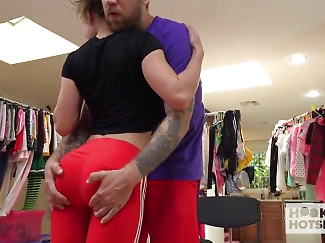 Paige Owens porn shoot with Bryan Gozzling behind the scenes