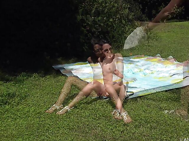 Petite Freya Von Doom's pussy spread in the sun behind the scenes