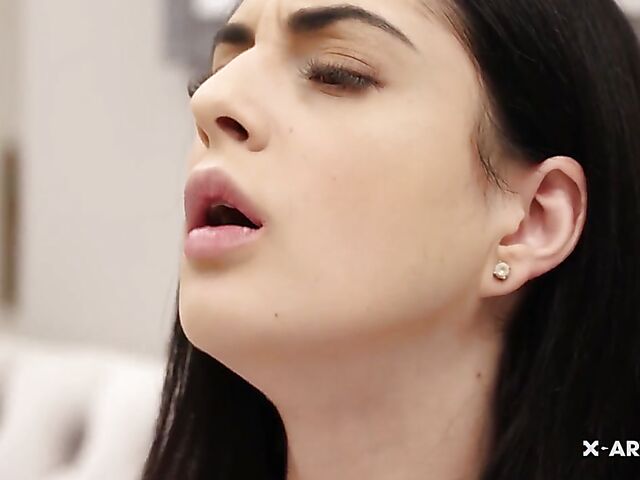 Sexy brunette solo with her new toy in the mirror featuring Mia