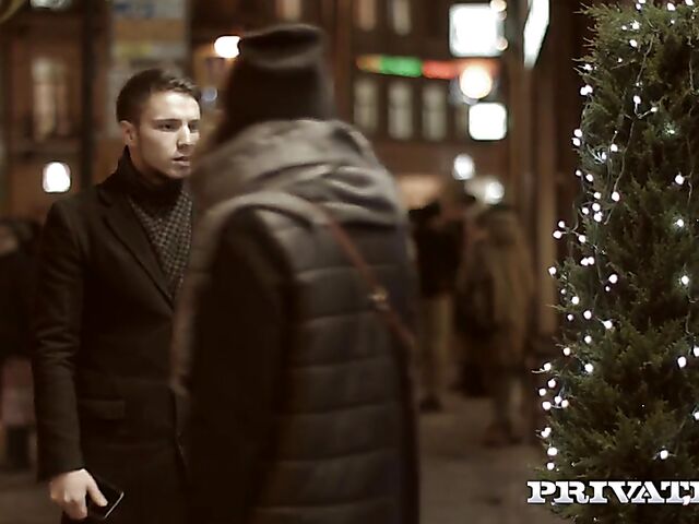 Christmastime date and sex in the morning with pale redhead Heather Dew