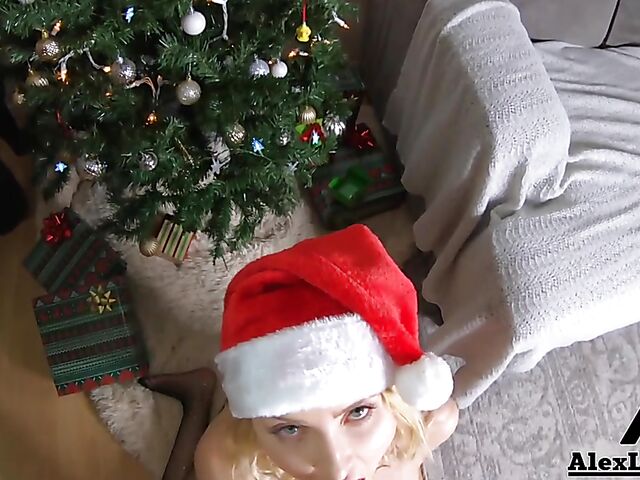 Alix Lynx - Christmas blowjob in fishnet pantyhose from your point of view
