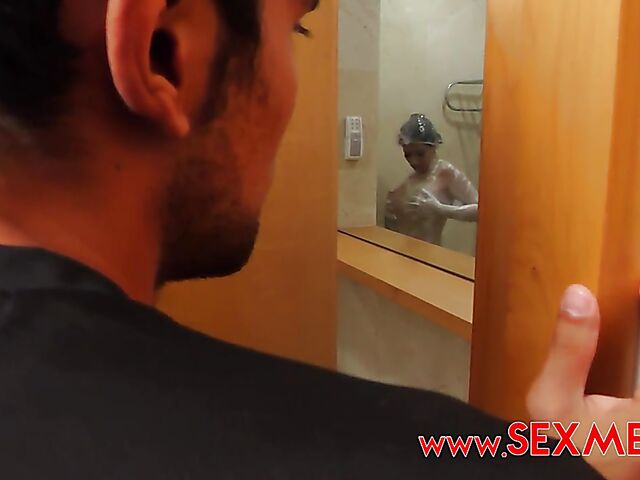 Mexican MILF Teresa Ferrer turns him on to the point of no return