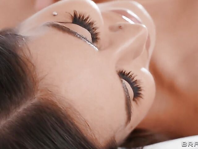 Perfect sex with beautiful brunette Desiree Dulce