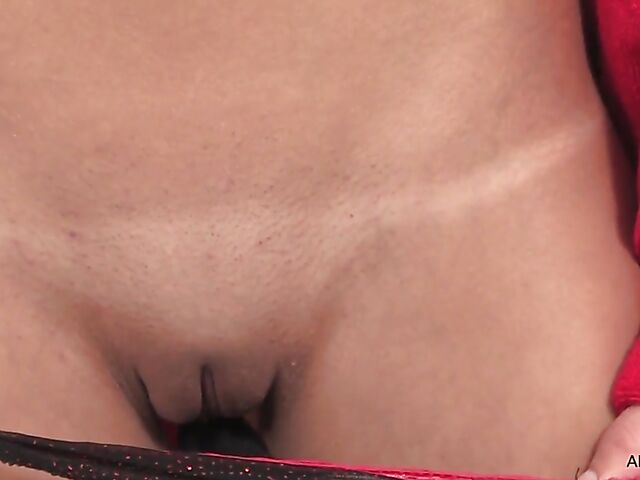 Behind the scenes of skinny blonde Franziska Facella in the kitchen