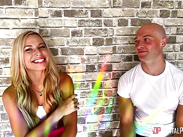 Aidra Fox & Zac Wild - Pornstar couple yoga fuck