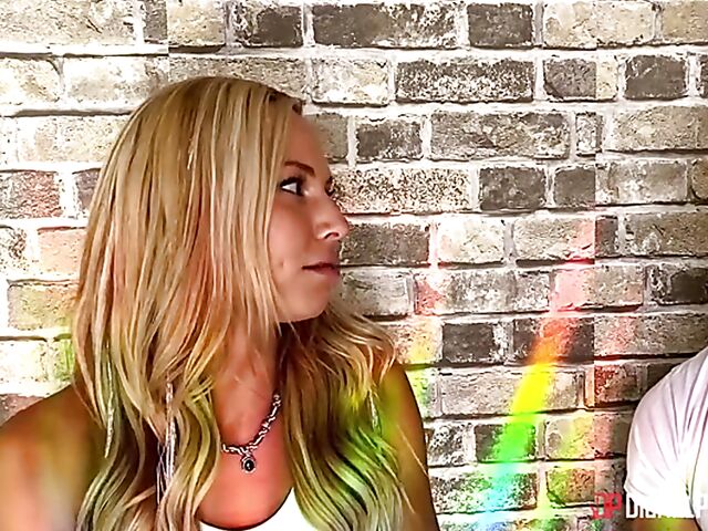 Aidra Fox & Zac Wild - Pornstar couple yoga fuck