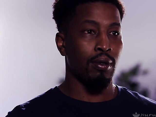 Threesome interracial nuru fuck with MILF London River and younger Paige Owens