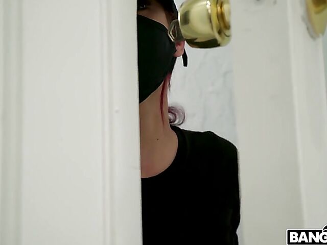 Sexy burglar Kira Perez gets caught and fucked