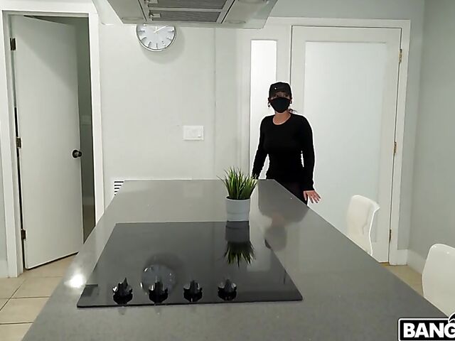 Sexy burglar Kira Perez gets caught and fucked