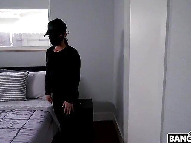 Sexy burglar Kira Perez gets caught and fucked