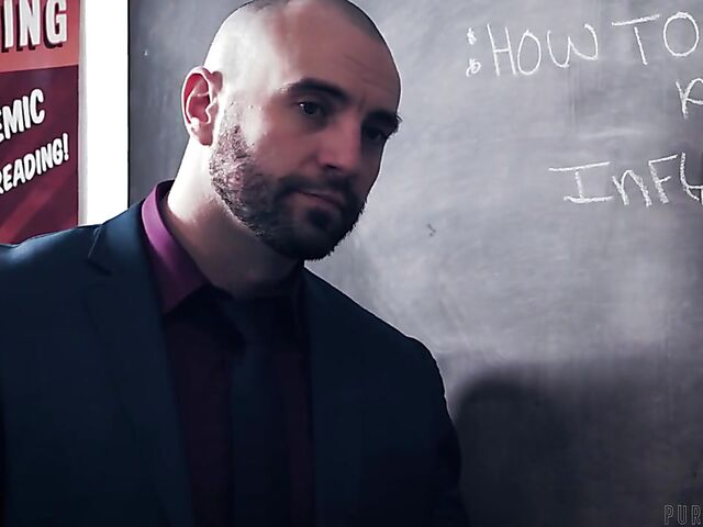Hardcore DP in the classroom with easy student Gwen Vicious