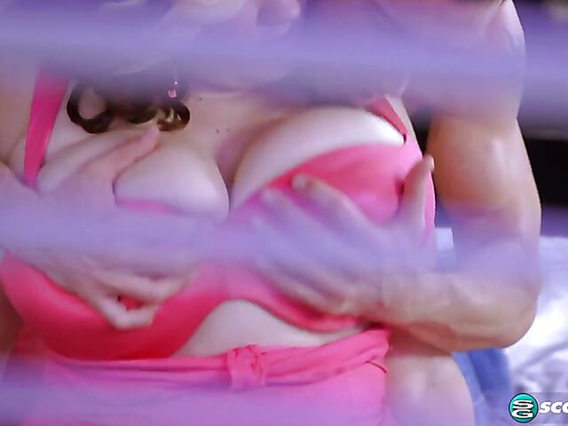 Marilyn White - Spying on BBW titjob and fuck in the bedroom